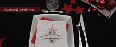 tavola natalizia rosso nero